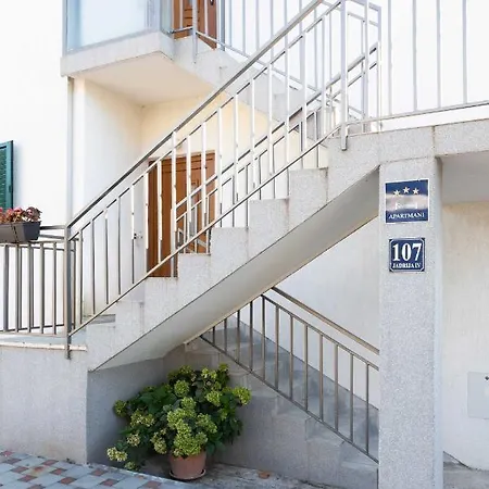 Apartment Marin *